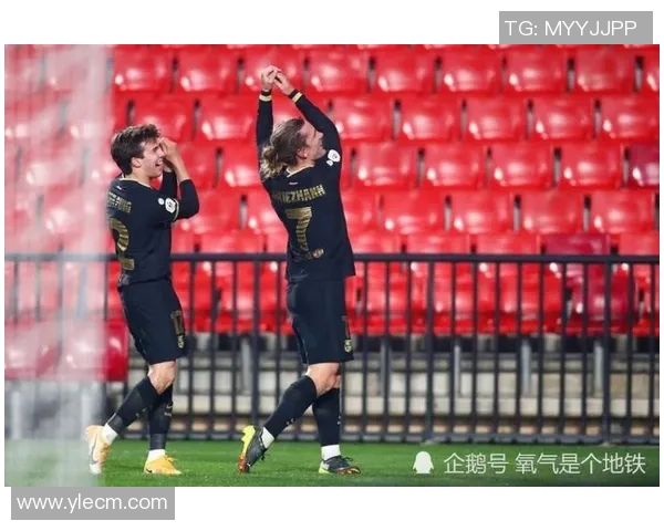 巴萨迎战格拉纳达国王杯激战在即球迷期待精彩对决